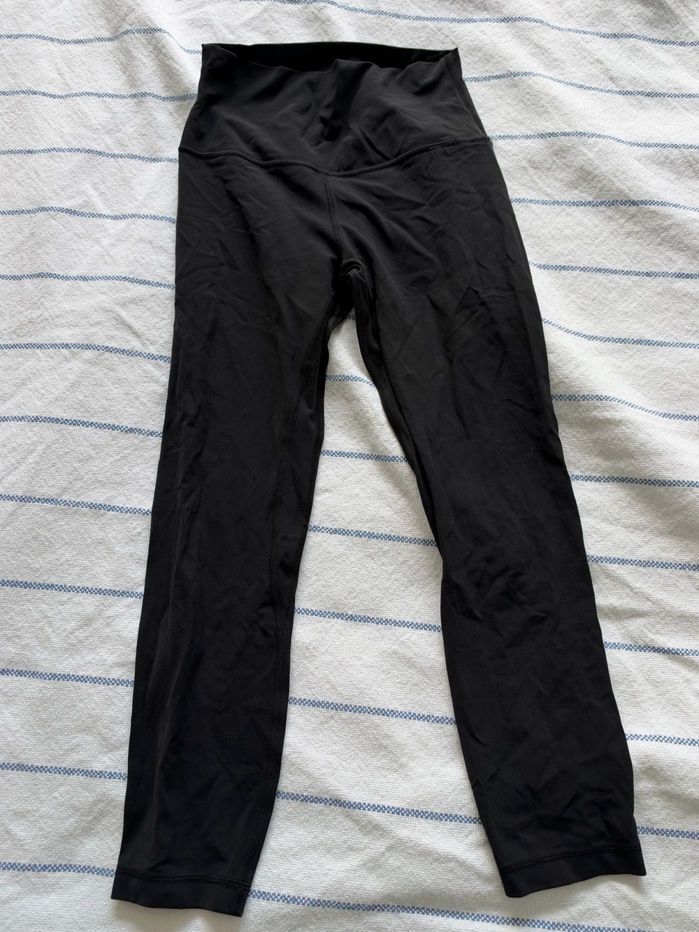 Lululemon Align Black High-Rise Leggings in Size 6